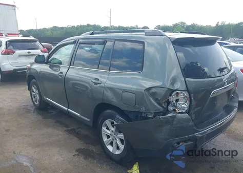 2013 Toyota Highlander Se V6 z USA, uszkodzony, nr VIN 5TDBK3EH3DS180662